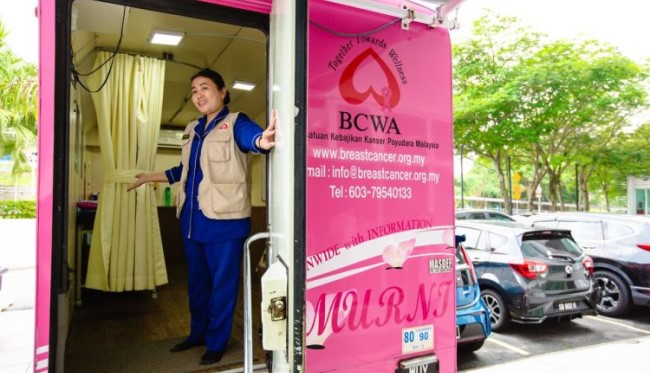BAC Brings Mobile Breast Clinic to Campus